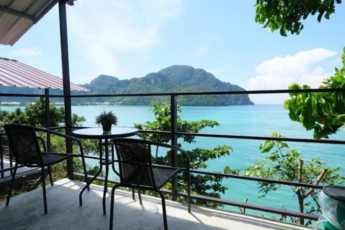 Phi Phi Seaside Bungalow Phi Phi Don Exterior foto
