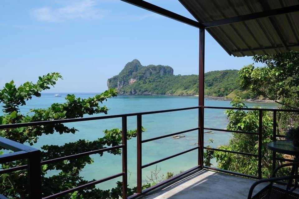 Phi Phi Seaside Bungalow Phi Phi Don Exterior foto